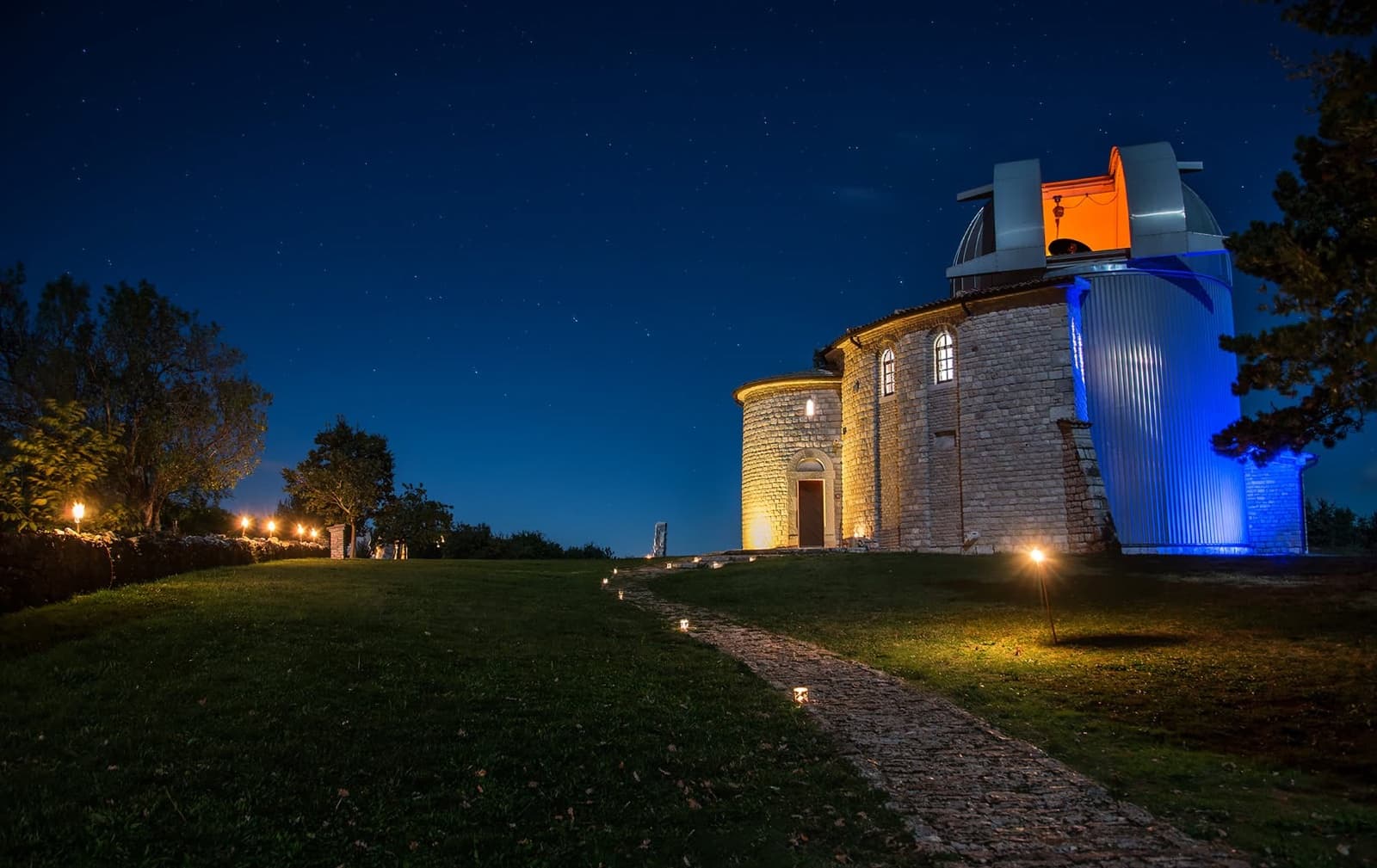 Istarska zvjezdarnica noću